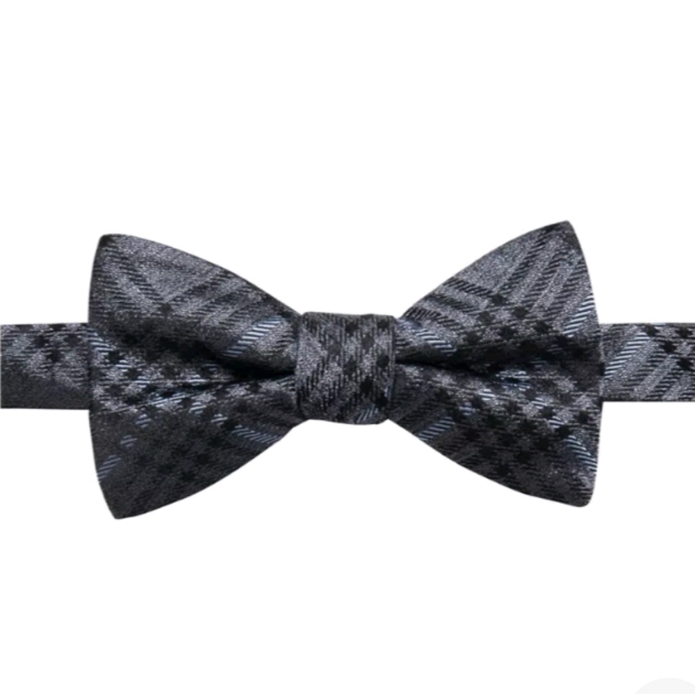 Ryan Seacrest Distinction Bow Tie